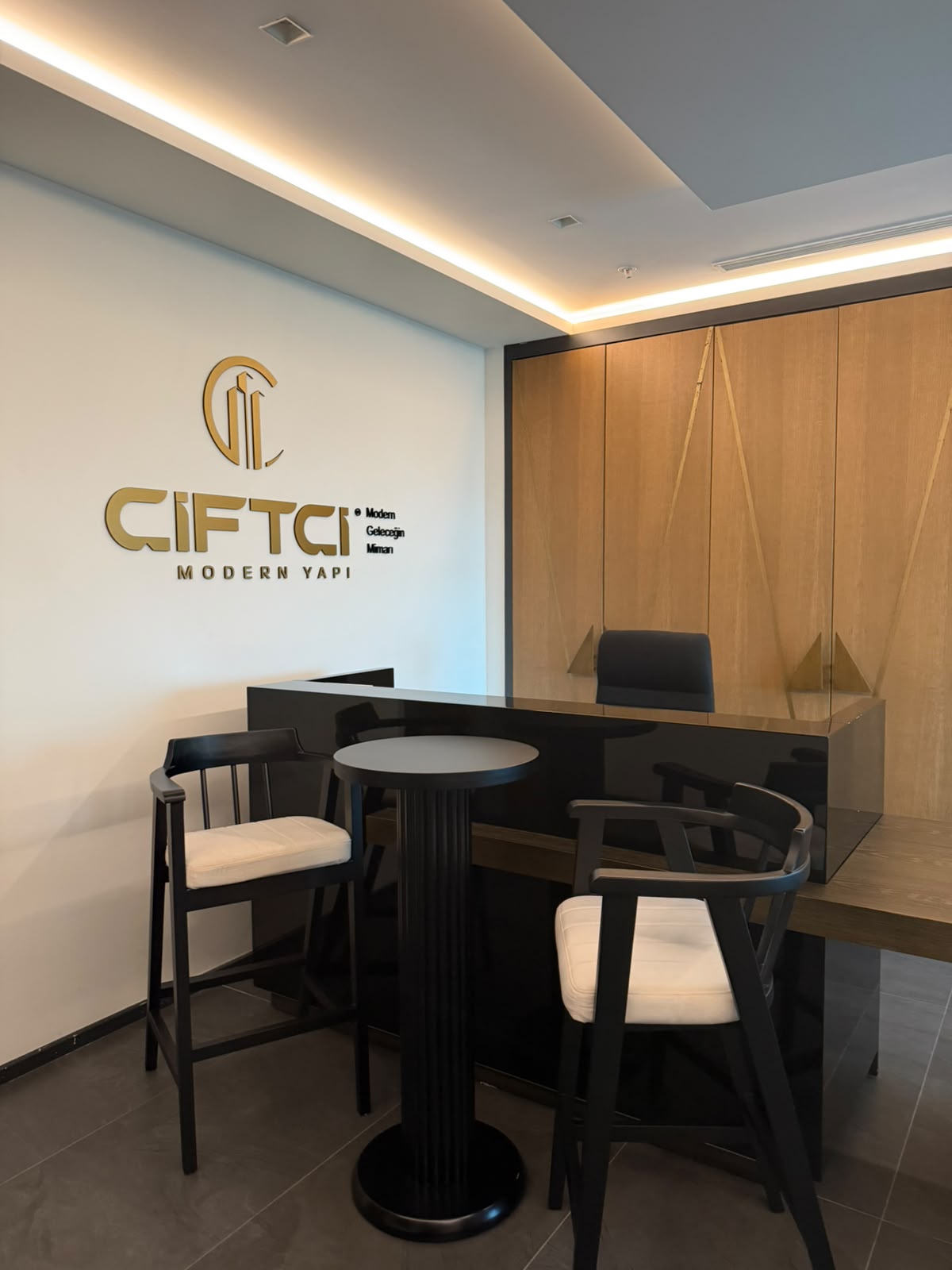 Çiftçi Modern Yapı Merkez Ofis Lobi